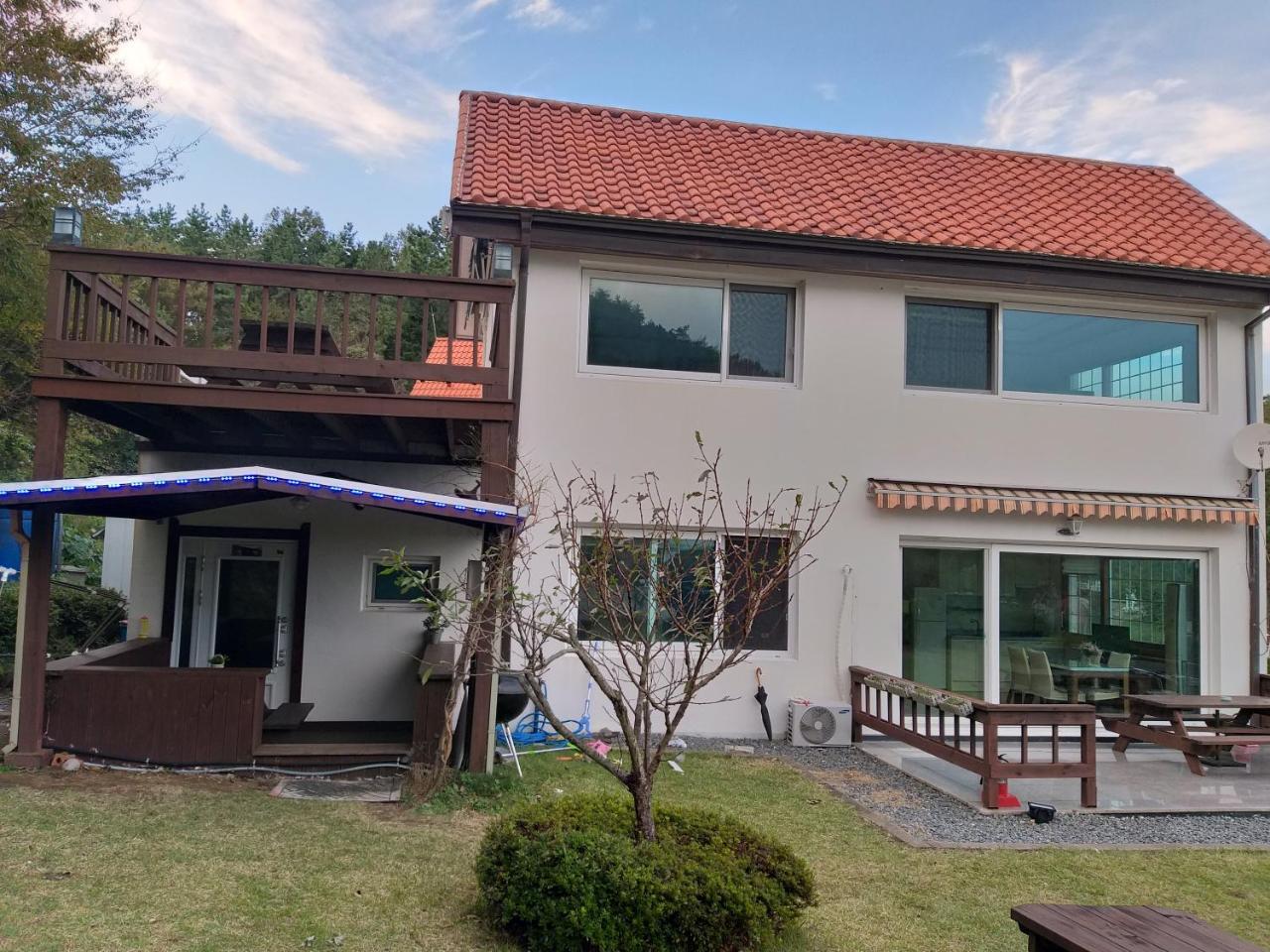 Namhea German Village Beethoven House Екстер'єр фото